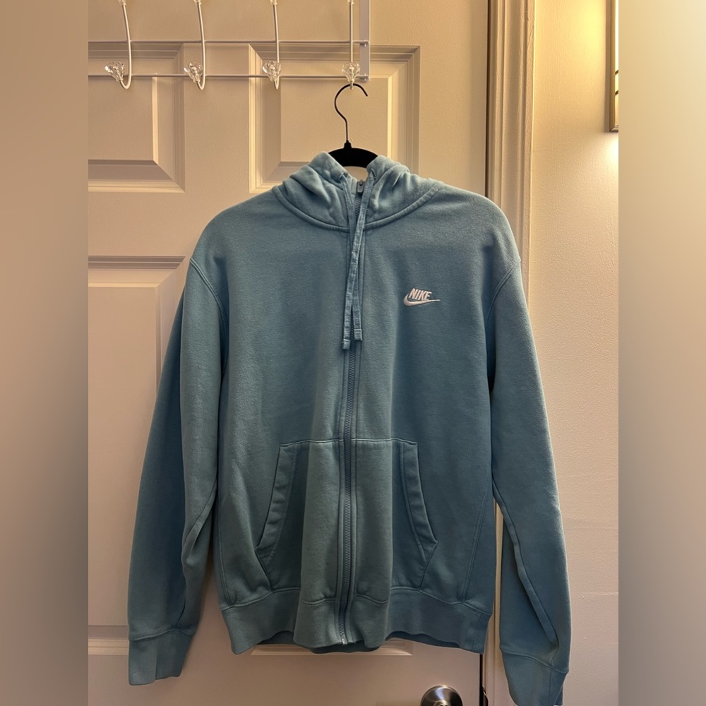 Nike Sportswear Club Fleece
Men's Full-Zip Hoodie